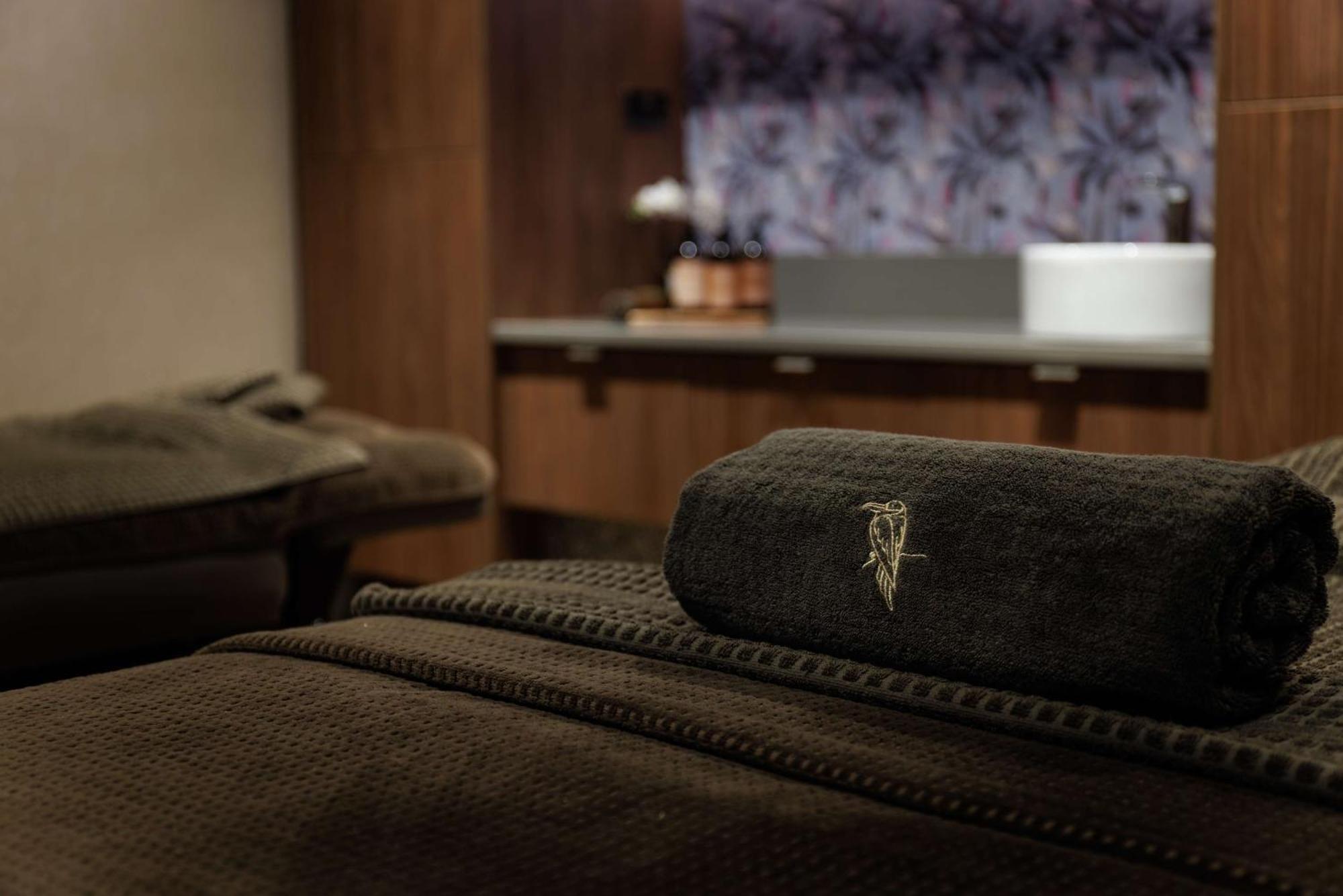 Doubletree By Hilton Belfast Templepatrick Hotel Bagian luar foto