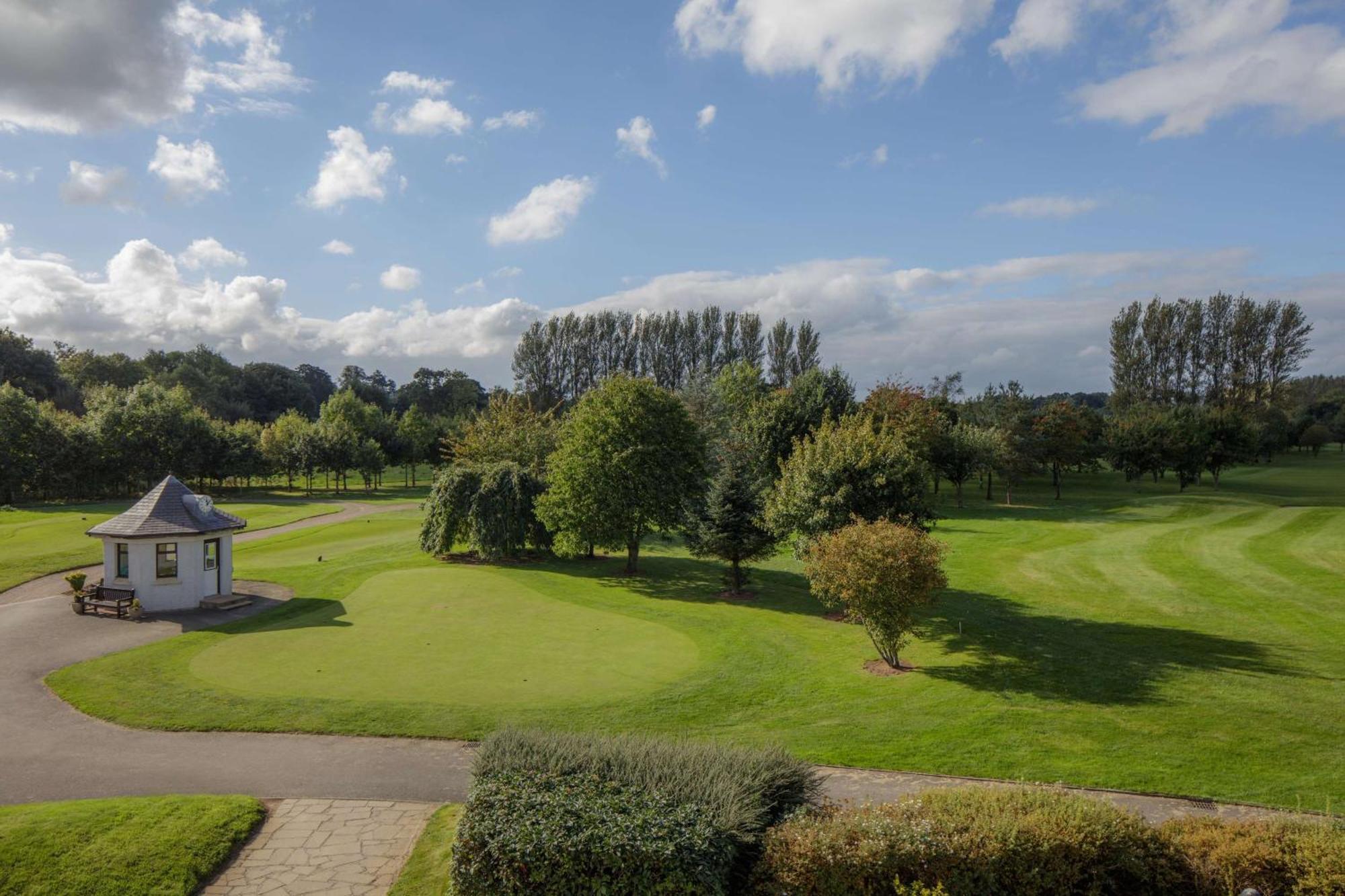 Doubletree By Hilton Belfast Templepatrick Hotel Bagian luar foto