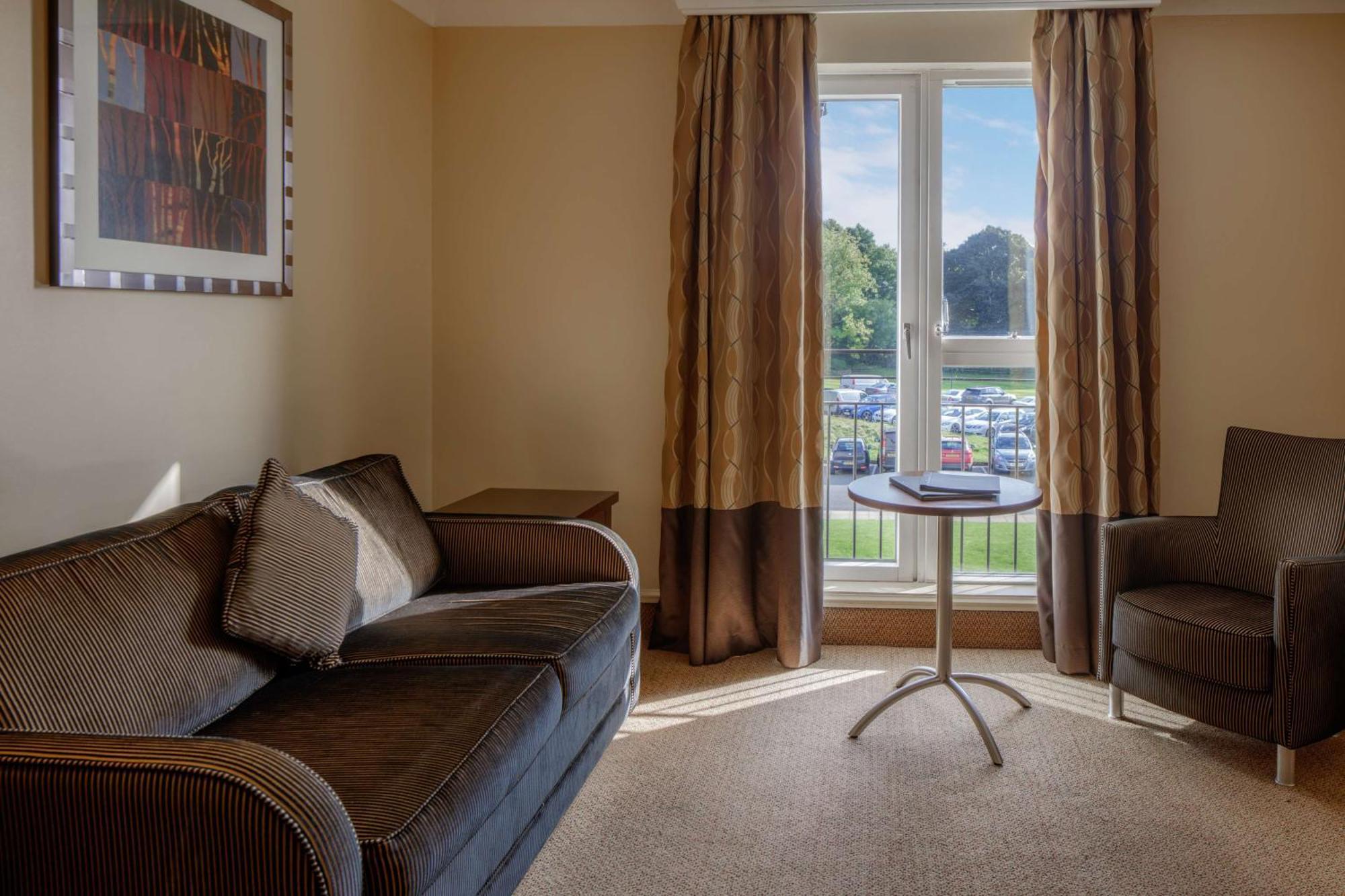 Doubletree By Hilton Belfast Templepatrick Hotel Bagian luar foto