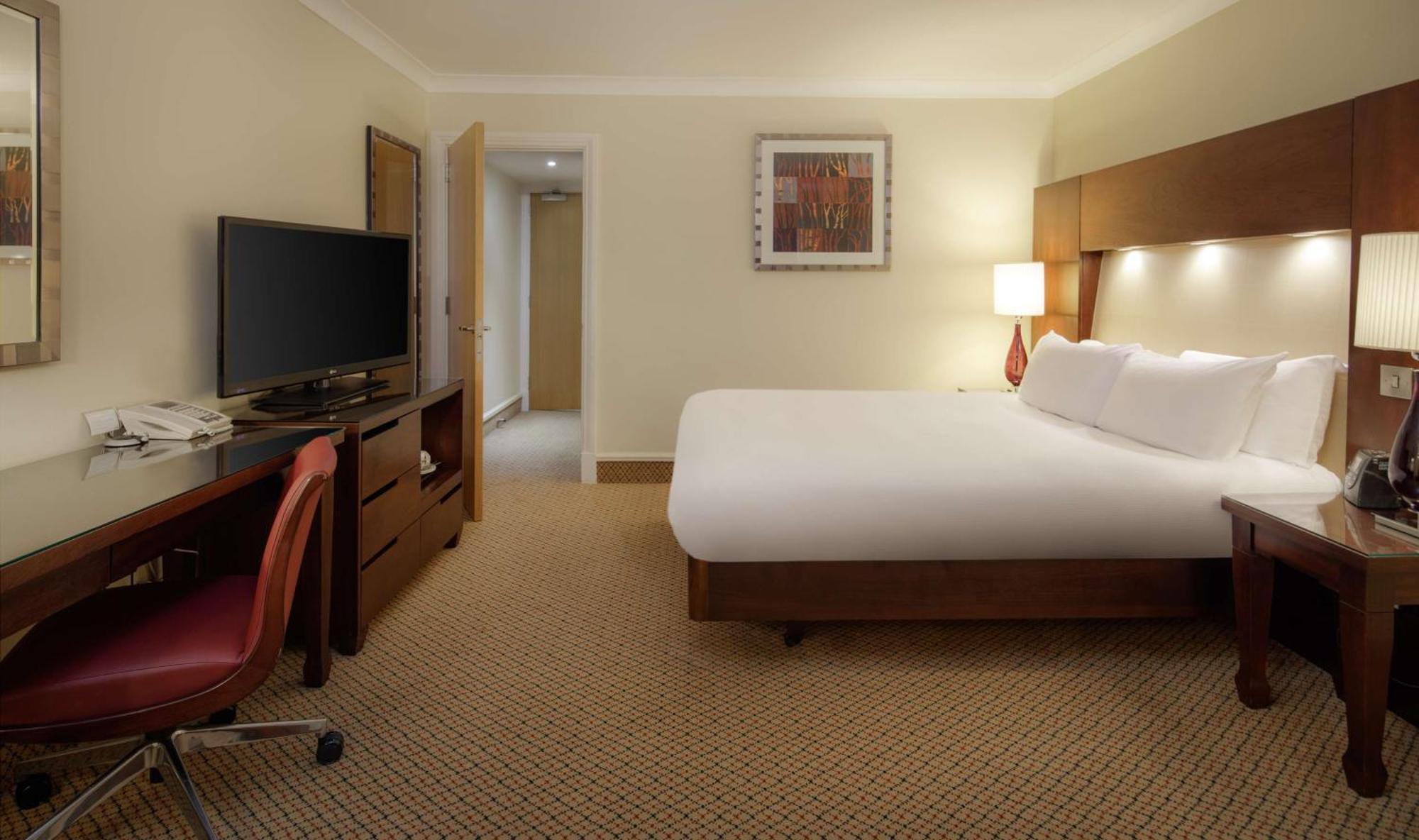 Doubletree By Hilton Belfast Templepatrick Hotel Bagian luar foto