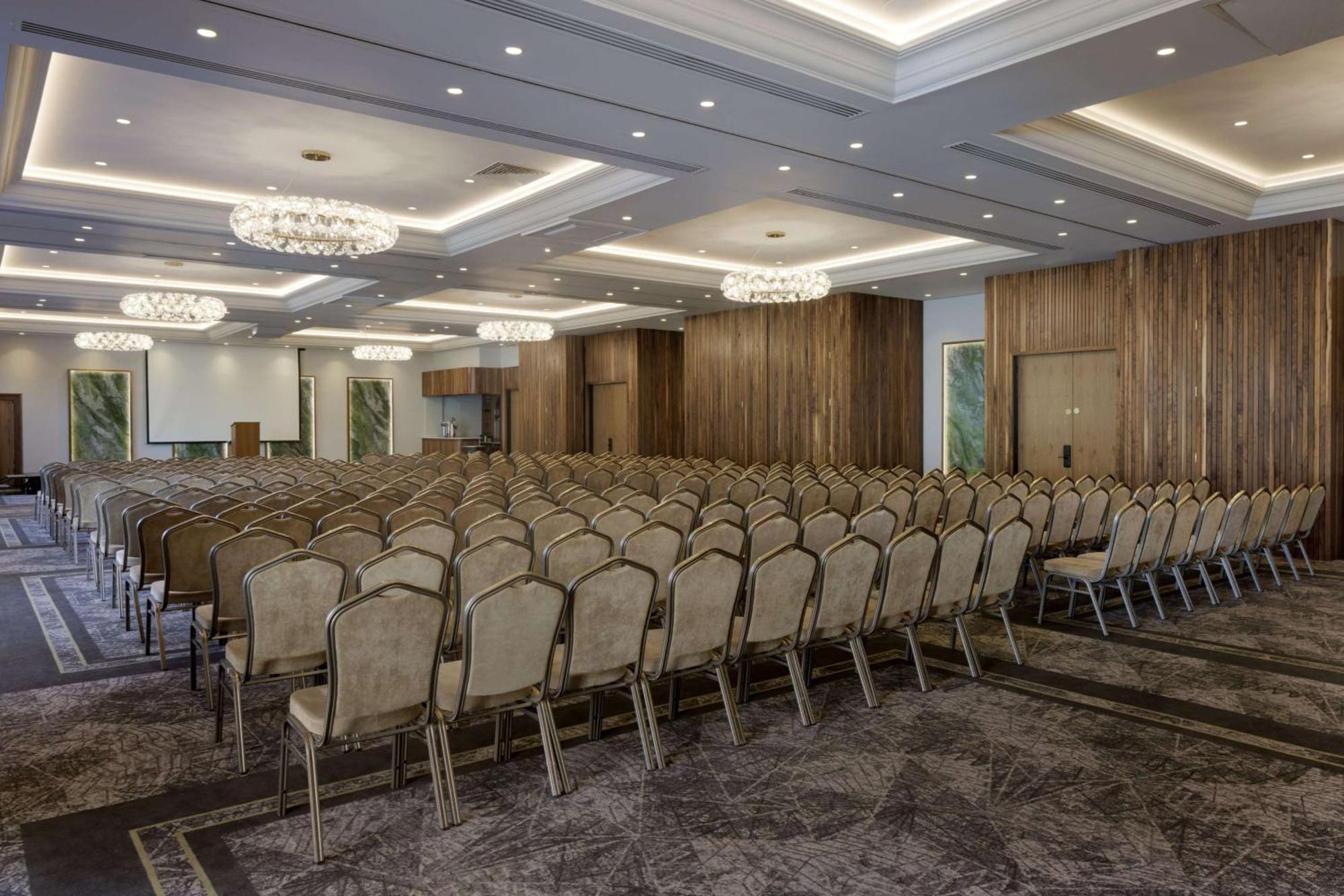 Doubletree By Hilton Belfast Templepatrick Hotel Bagian luar foto