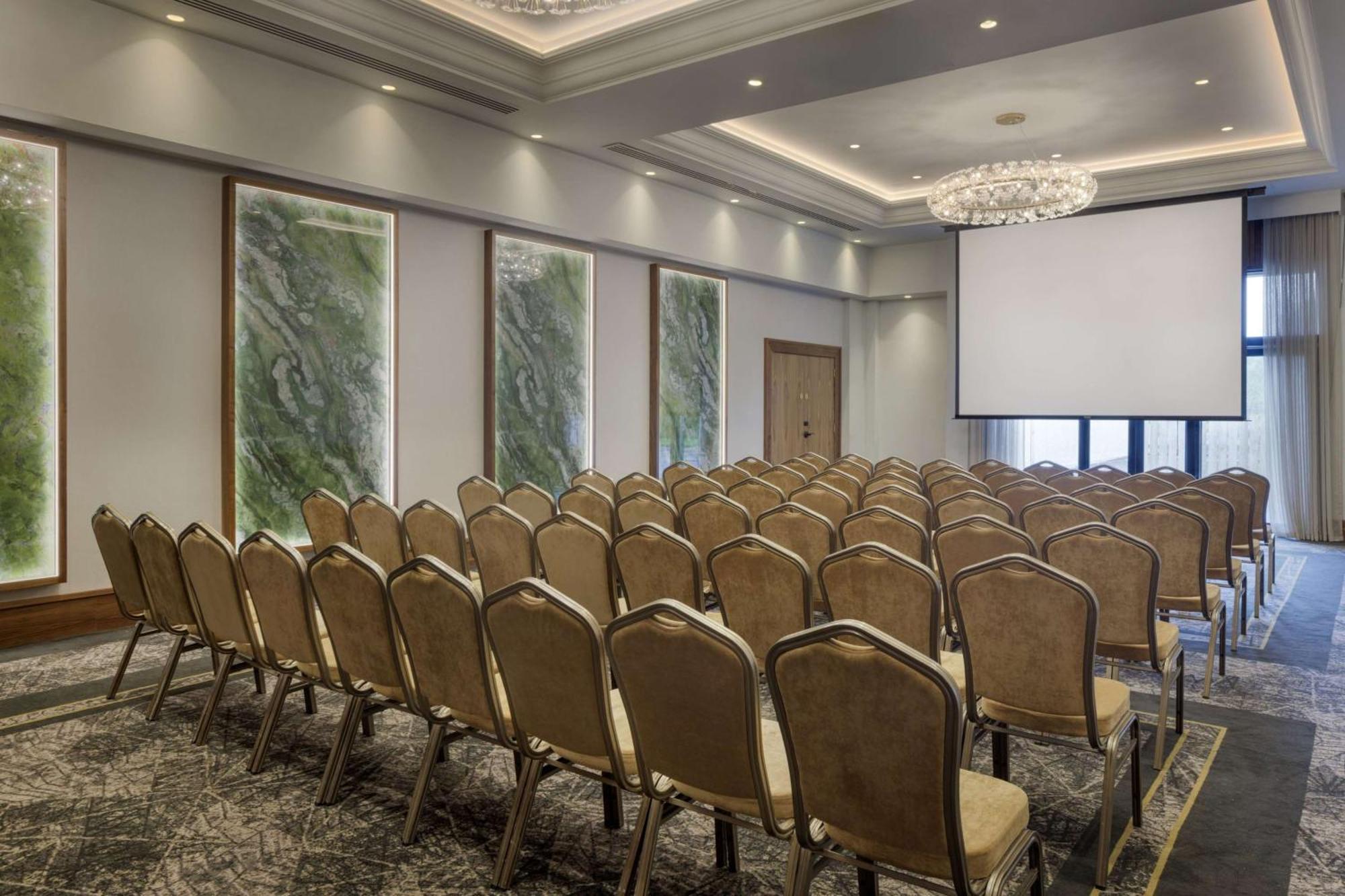 Doubletree By Hilton Belfast Templepatrick Hotel Bagian luar foto